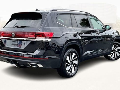 Used 2024 Volkswagen Atlas SE image 6