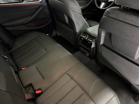 Used 2023 BMW 540i w/ M Sport Package image 30