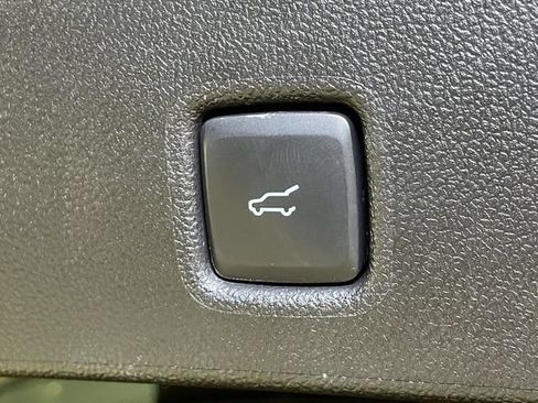 Used 2025 Ford Escape ST-Line Select AWD/4WD image 22