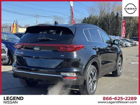 Used 2021 Kia Sportage EX w/ EX Technology Package image 7