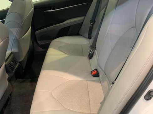 Used 2020 Toyota Camry XSE image 39