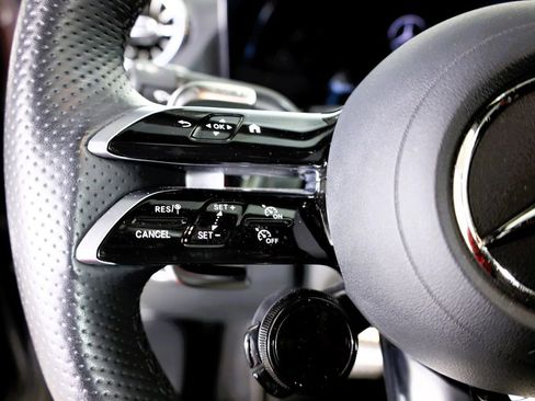 Used 2025 Mercedes-Benz GLA 35 AMG 4MATIC image 14