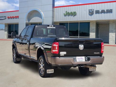 Used 2024 RAM 3500 Limited w/ Towing Technology Group AWD/4WD image 4