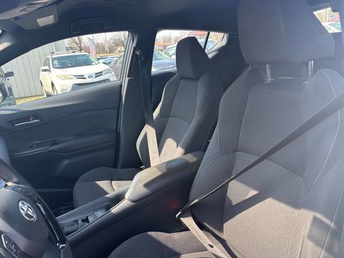 Used 2018 Toyota C-HR XLE image 26