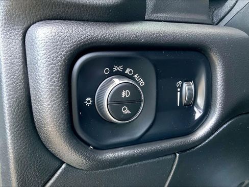 Used 2022 RAM 2500 Tradesman AWD/4WD image 33