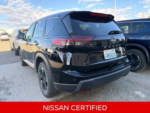 Certified 2025 Nissan Rogue SV AWD/4WD image 11