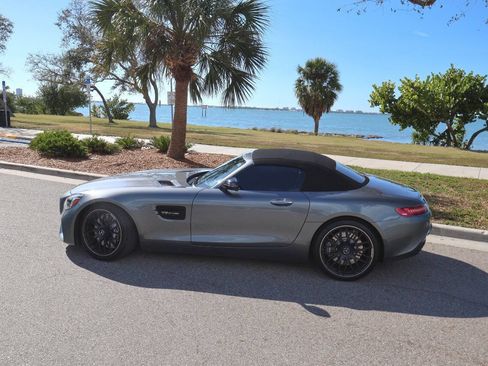 Used 2018 Mercedes-Benz AMG GT Base 2dr Roadster image 30