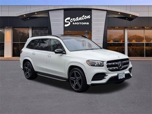 Used 2023 Mercedes-Benz GLS 580 4MATIC image 7