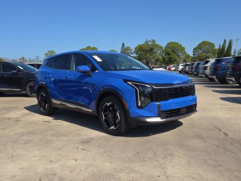 New 2026 Kia Sportage EX image 2