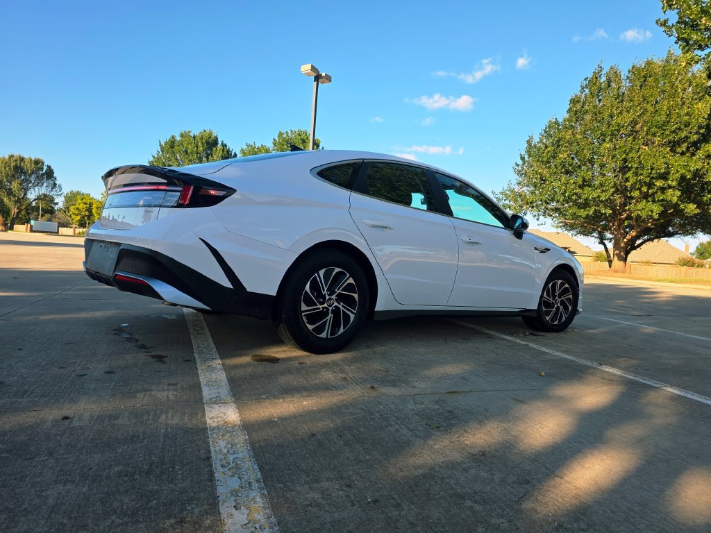 Used 2026 Hyundai Sonata Blue FWD image 14