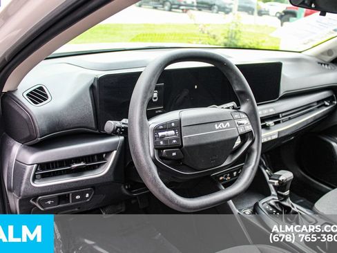 Used 2025 Kia K4 FWD image 22