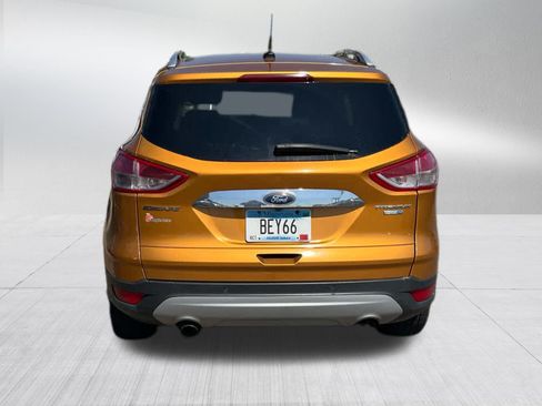 Used 2016 Ford Escape Titanium AWD/4WD image 4