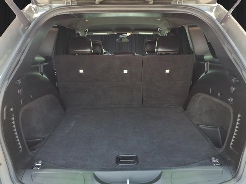 Used 2020 Jeep Grand Cherokee Altitude RWD image 9