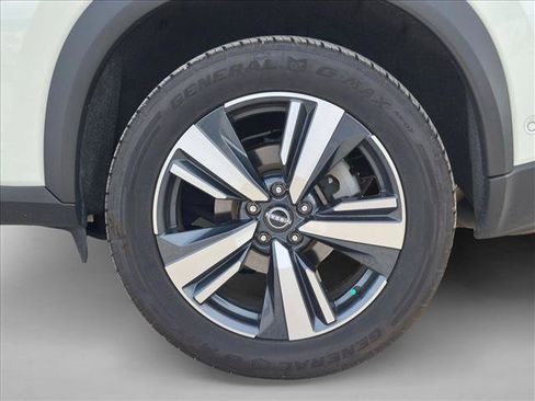 Used 2023 Nissan Rogue Platinum w/ Platinum Premium Package AWD/4WD image 15