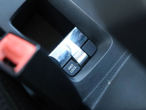 Used 2016 Jeep Patriot Sport w/ Power Value Group image 30