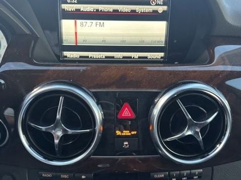 Used 2014 Mercedes-Benz GLK 350 4MATIC image 15