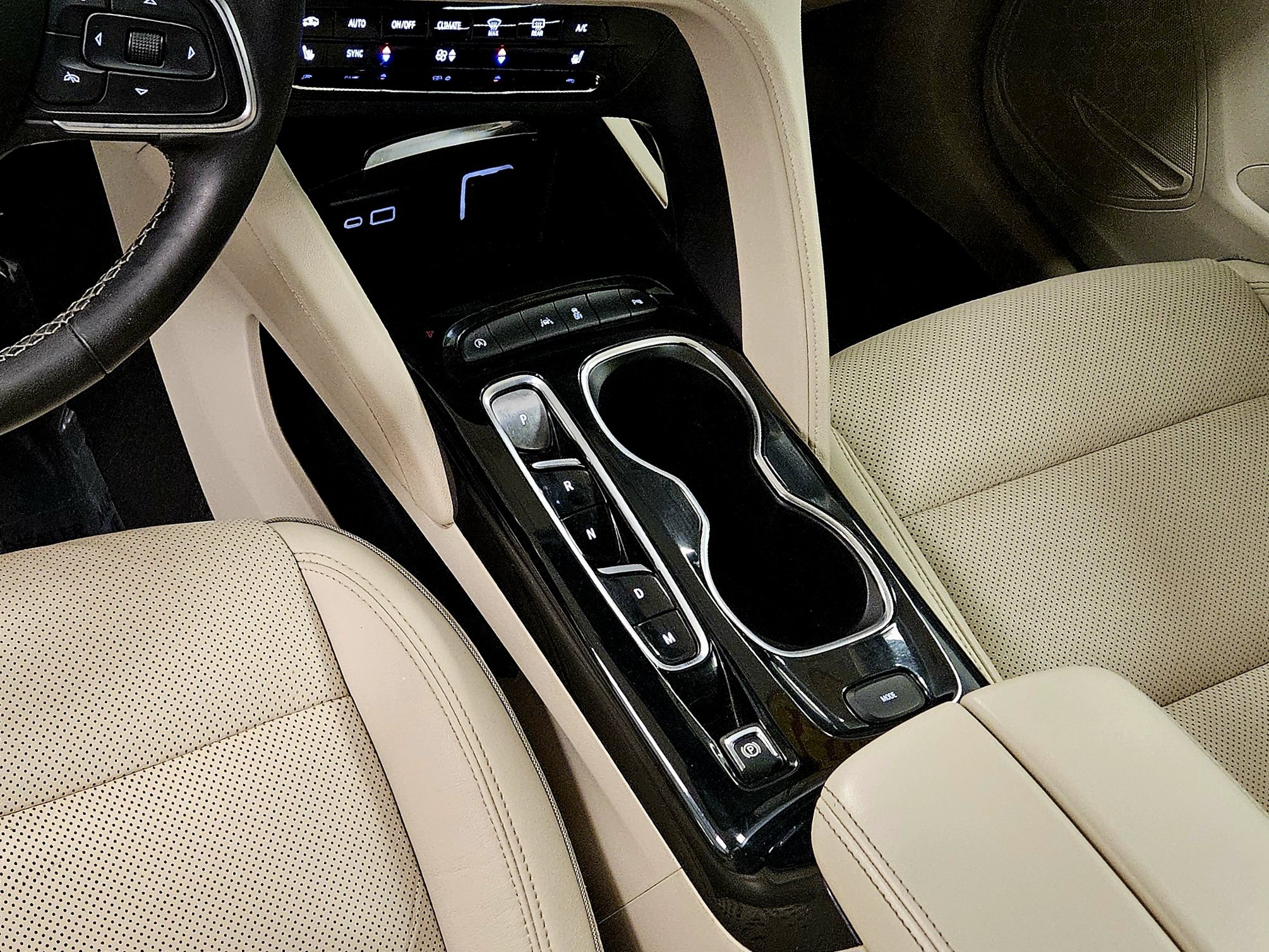 Used 2021 Buick Envision Essence FWD image 39