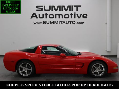 Used 2004 Chevrolet Corvette Coupe w/ Preferred Equipment Group RWD image 1