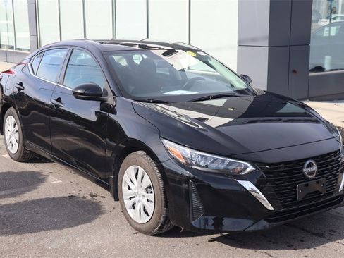 Certified 2025 Nissan Sentra S image 4