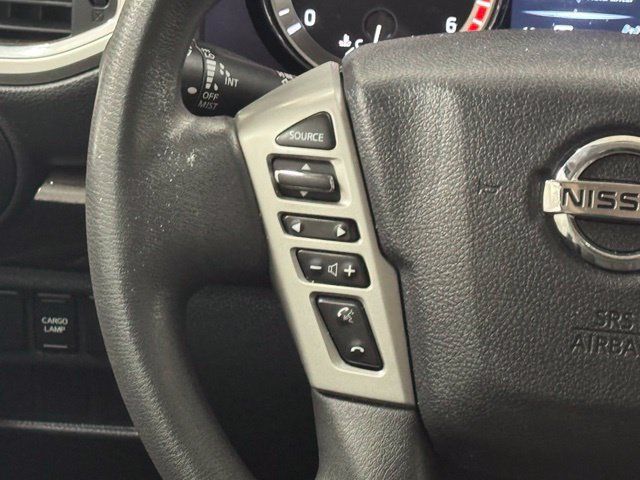 Used 2017 Nissan Titan SV AWD/4WD image 12