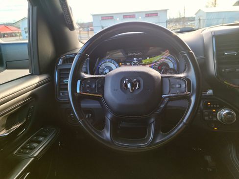 Used 2022 RAM 1500 Limited image 8