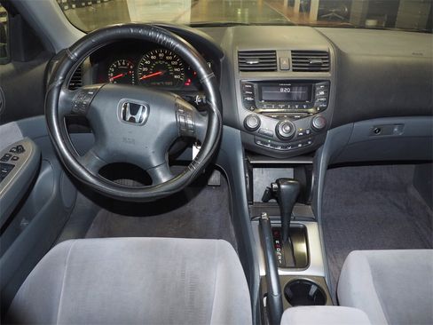 Used 2003 Honda Accord EX image 9