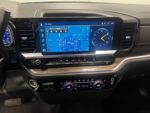 Used 2024 Chevrolet Silverado 1500 LT AWD/4WD image 39