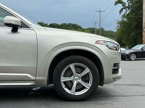 Used 2016 Volvo XC90 T5 Momentum image 7