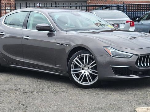 Used 2018 Maserati Ghibli S GranLusso image 4