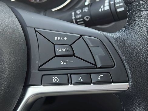 Used 2022 Nissan Rogue Sport SV AWD/4WD image 20