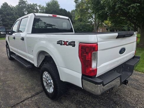 Used 2019 Ford F250 XL w/ STX Appearance Package AWD/4WD image 5