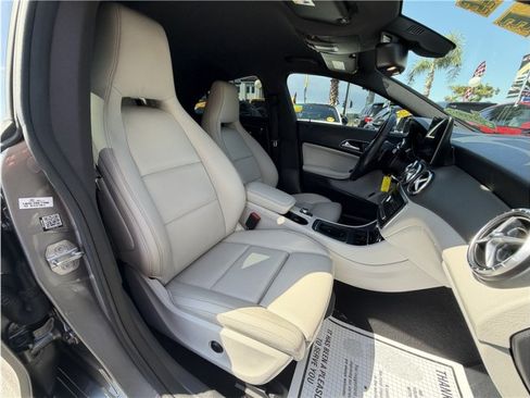Used 2018 Mercedes-Benz CLA 250 image 24
