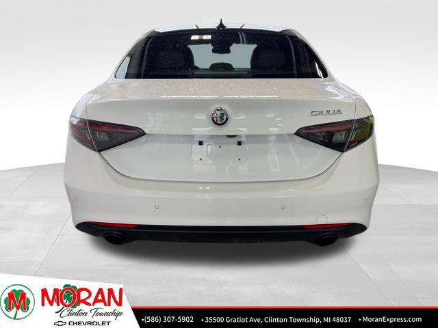 Used 2024 Alfa Romeo Giulia Ti RWD image 5