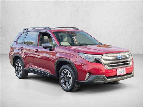 Used 2026 Subaru Forester Premium AWD/4WD image 3
