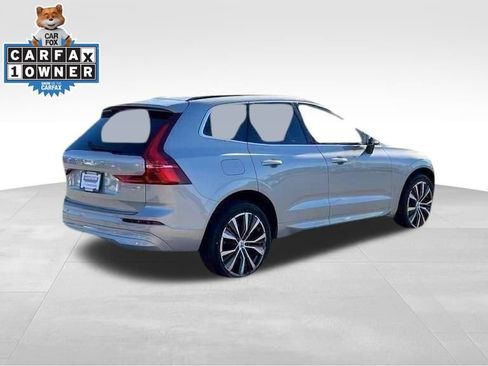 Used 2022 Volvo XC60 B5 Momentum w/ Protection Package Premier image 5
