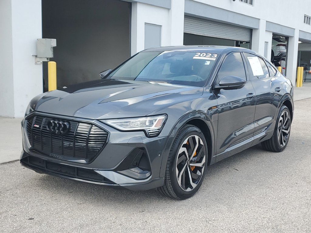 Certified 2023 Audi e-tron Premium Plus w/ Premium Plus Package AWD/4WD image 9