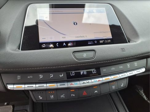 Certified 2019 Cadillac XT4 Premium Luxury w/ Enhanced Visibility Package FWD image 12