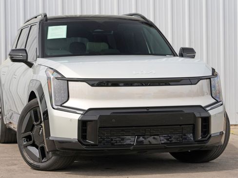 Used 2024 Kia EV9 GT-Line image 4