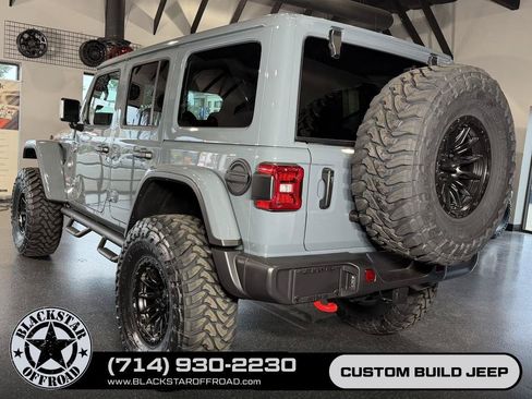 Used 2026 Jeep Wrangler Unlimited Rubicon AWD/4WD image 9