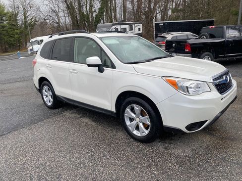 Used 2015 Subaru Forester 2.5i Premium image 5