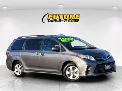 Used 2020 Toyota Sienna LE