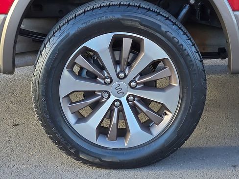Used 2018 Ford F150 King Ranch w/ Equipment Group 601A Luxury AWD/4WD image 7