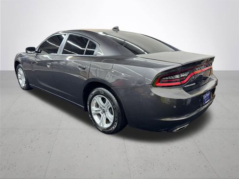 Used 2023 Dodge Charger SXT image 4