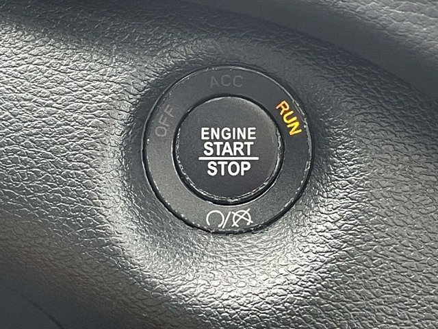Used 2023 Jeep Cherokee Altitude Lux w/ Lux Elite Package AWD/4WD image 29