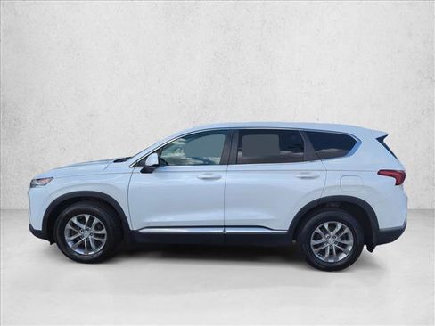 Used 2020 Hyundai Santa Fe SE image 5