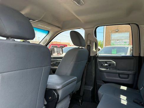 Used 2017 RAM 1500 Classic SLT AWD/4WD image 21