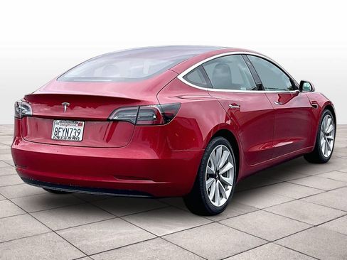 Used 2018 Tesla Model 3 Long Range image 12