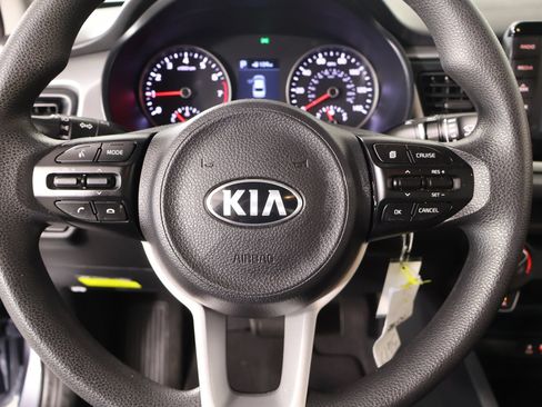 Used 2020 Kia Rio S w/ Technology Package FWD image 3