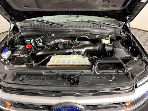 Used 2022 Ford Expedition XLT image 13