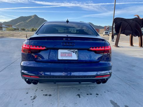 Used 2023 Audi S4 Premium Plus image 4